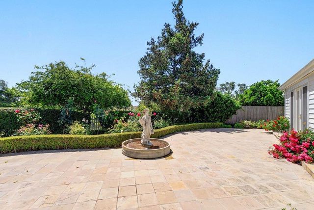 22 Hollins Drive, Santa Cruz, CA 95060