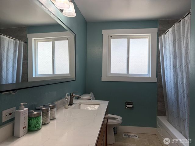 1008 S 80th Street, Tacoma, WA 98408