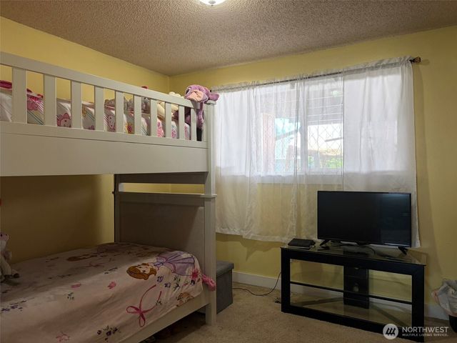 1008 S 80th Street, Tacoma, WA 98408