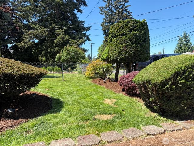 1008 S 80th Street, Tacoma, WA 98408