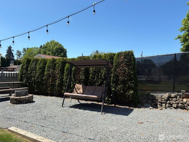 1008 S 80th Street, Tacoma, WA 98408