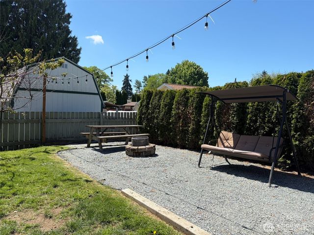 1008 S 80th Street, Tacoma, WA 98408