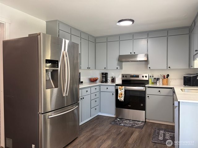 1008 S 80th Street, Tacoma, WA 98408