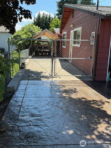 1008 S 80th Street, Tacoma, WA 98408