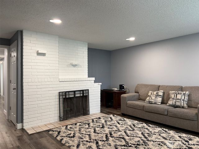 1008 S 80th Street, Tacoma, WA 98408