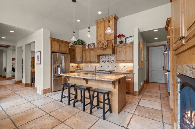 2133 E AVELINE AVE, Millcreek, UT 84109