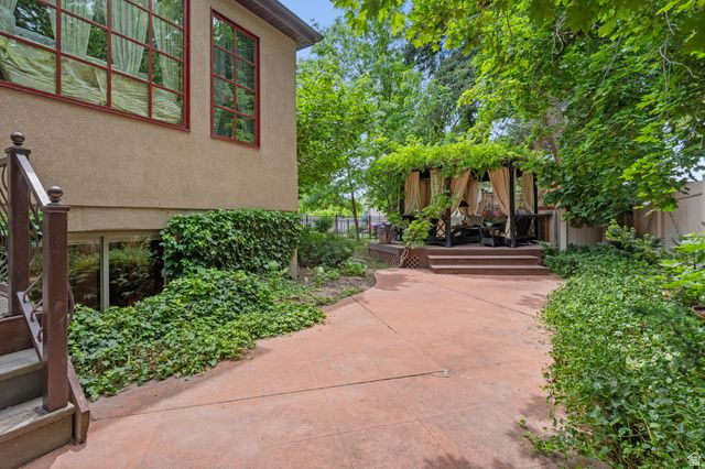 2133 E AVELINE AVE, Millcreek, UT 84109