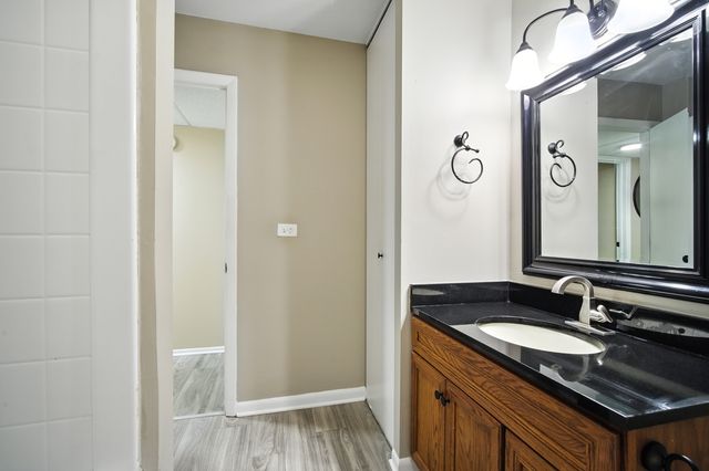 2600 Brookwood Way Drive 113A, Rolling Meadows, IL 60008