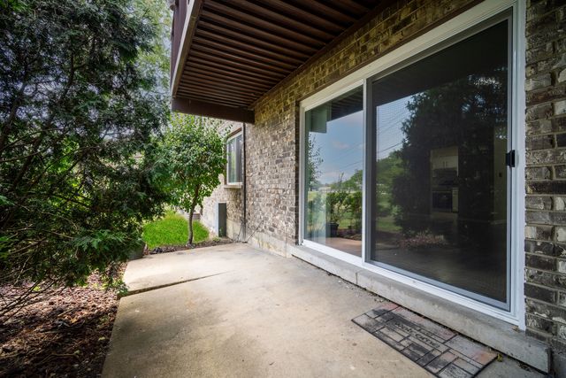2600 Brookwood Way Drive 113A, Rolling Meadows, IL 60008