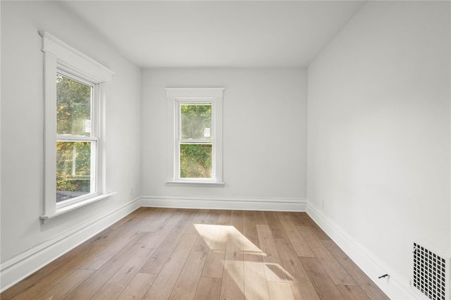 136 North Street, Ridgeway, NY 14103