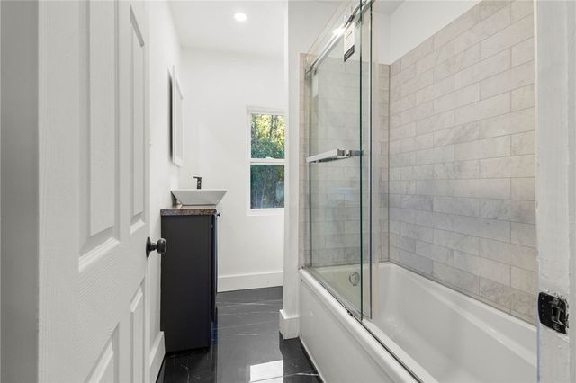 136 North Street, Ridgeway, NY 14103