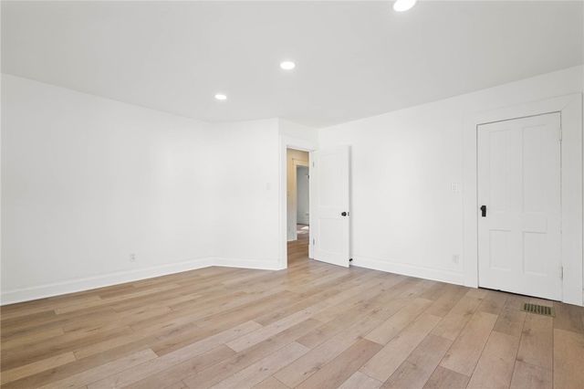 136 North Street, Ridgeway, NY 14103