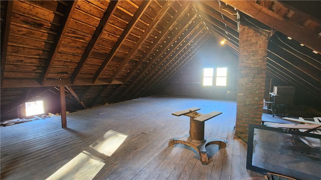 136 North Street, Ridgeway, NY 14103