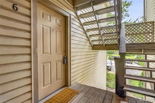1211 Mangrove Lane 6, St Louis, MO 63125