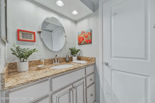 1209 E New Haven Avenue 104, Melbourne, FL 32901