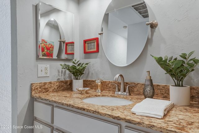 1209 E New Haven Avenue 104, Melbourne, FL 32901