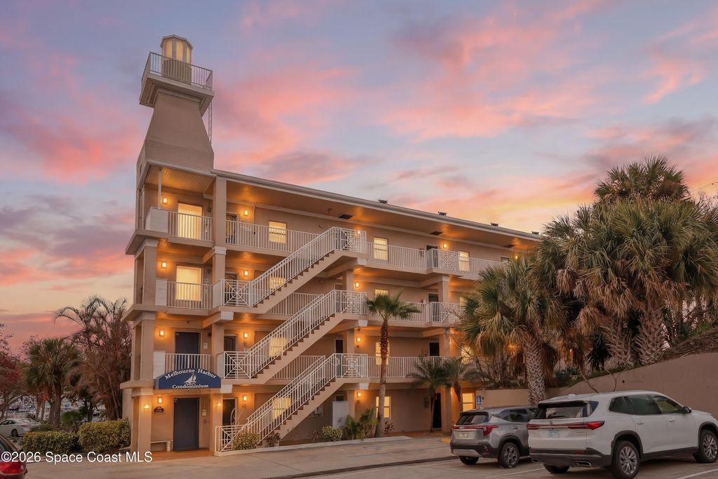 1209 E New Haven Avenue 104, Melbourne, FL 32901