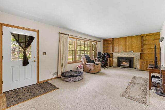 413 Whitegate Lane, Minnetonka, MN 55391