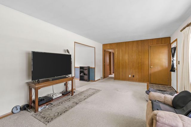 413 Whitegate Lane, Minnetonka, MN 55391