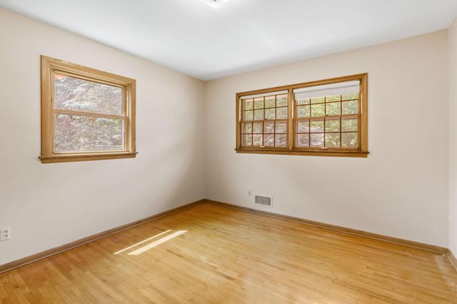 413 Whitegate Lane, Minnetonka, MN 55391