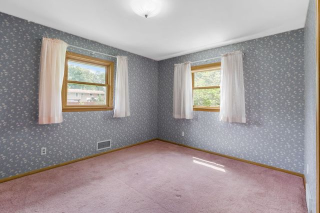 413 Whitegate Lane, Minnetonka, MN 55391