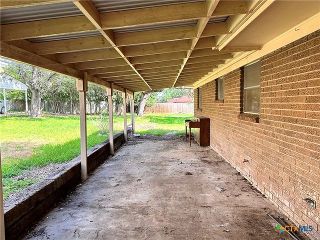 1009 Hazelton Street, San Marcos, TX 78666