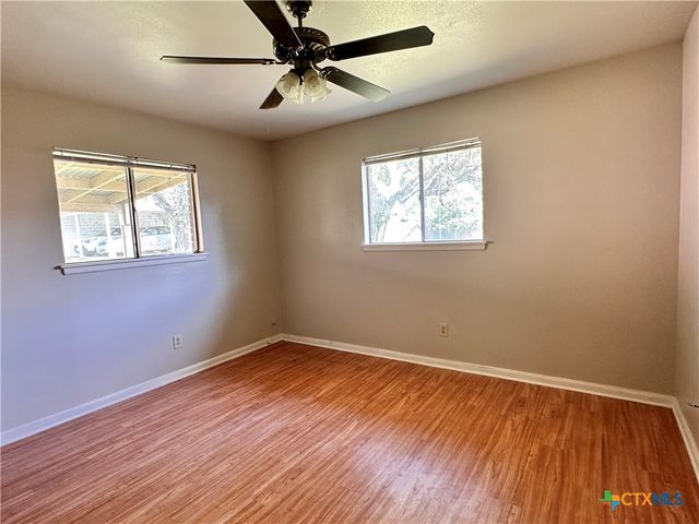 1009 Hazelton Street, San Marcos, TX 78666