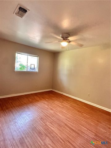 1009 Hazelton Street, San Marcos, TX 78666