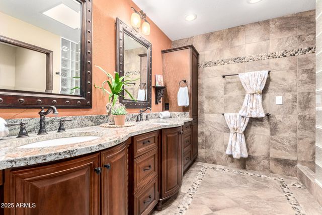 10413 E SILVERTREE Drive, Sun Lakes, AZ 85248