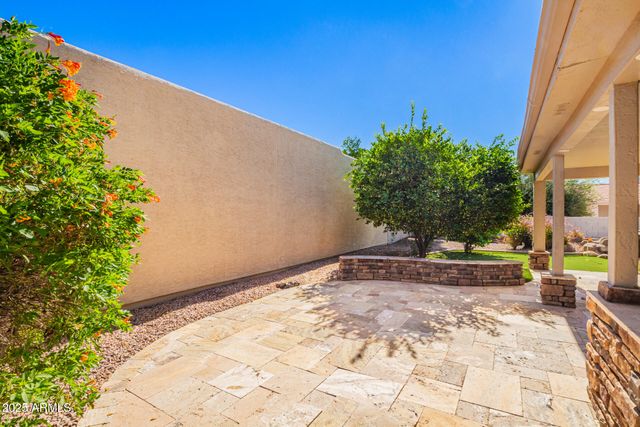 10413 E SILVERTREE Drive, Sun Lakes, AZ 85248