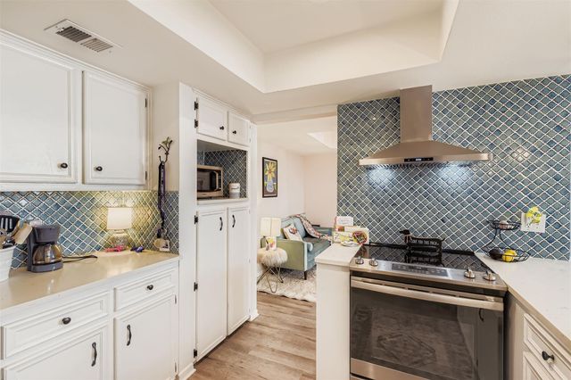 3305 W William Cannon DR A, Austin, TX 78745