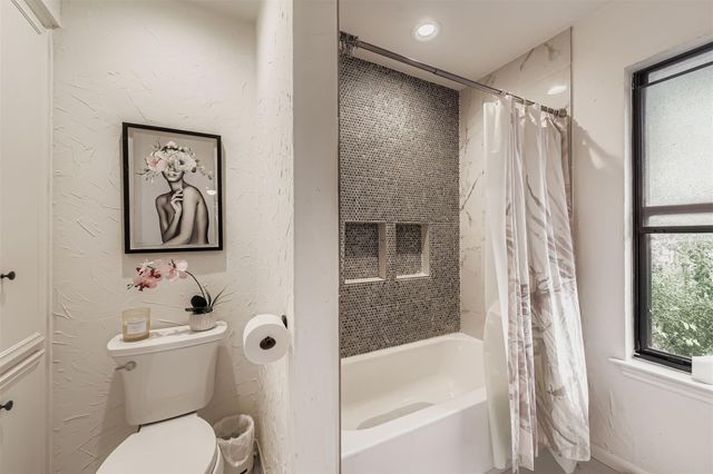 3305 W William Cannon DR A, Austin, TX 78745