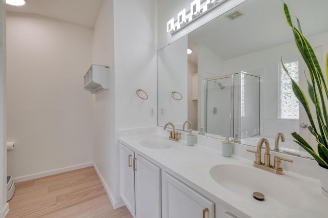 436 Grey Feather CT, Round Rock, TX 78665
