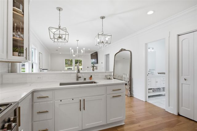 307 S Depot Street, Seneca, SC 29678