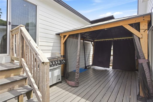 307 S Depot Street, Seneca, SC 29678
