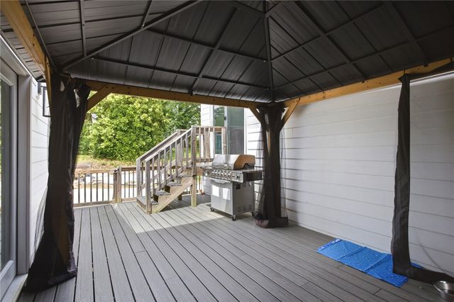 307 S Depot Street, Seneca, SC 29678