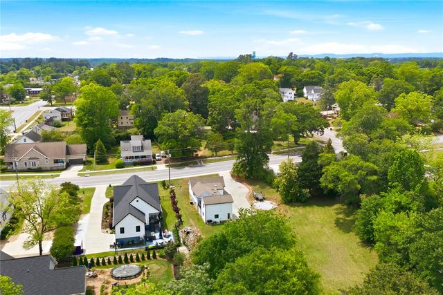307 S Depot Street, Seneca, SC 29678