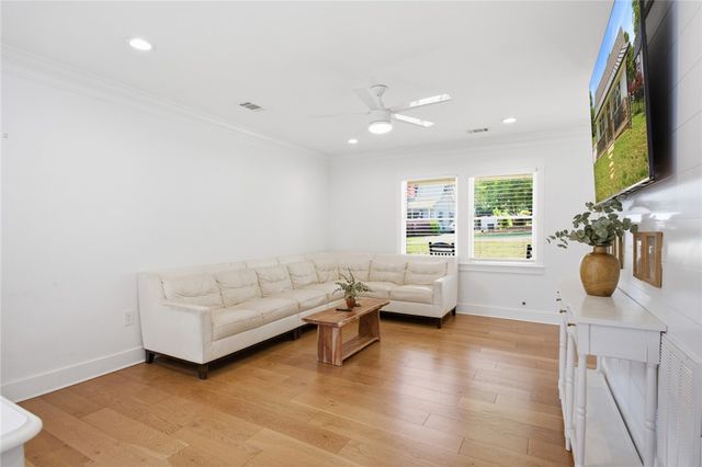 307 S Depot Street, Seneca, SC 29678