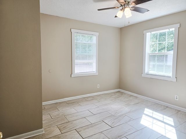 106 Santa Fe Trail NW, Dalton, GA 30721