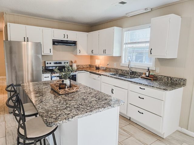 106 Santa Fe Trail NW, Dalton, GA 30721