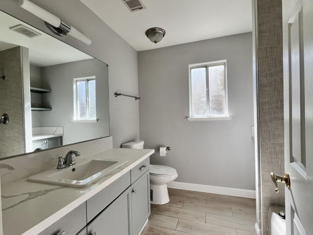 Image 18 of property listing at 3278 Magnolia Avenue, Clovis, CA 93611