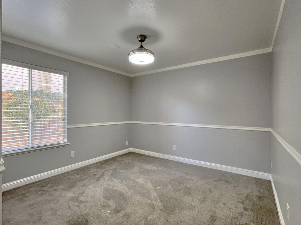 Image 20 of property listing at 3278 Magnolia Avenue, Clovis, CA 93611