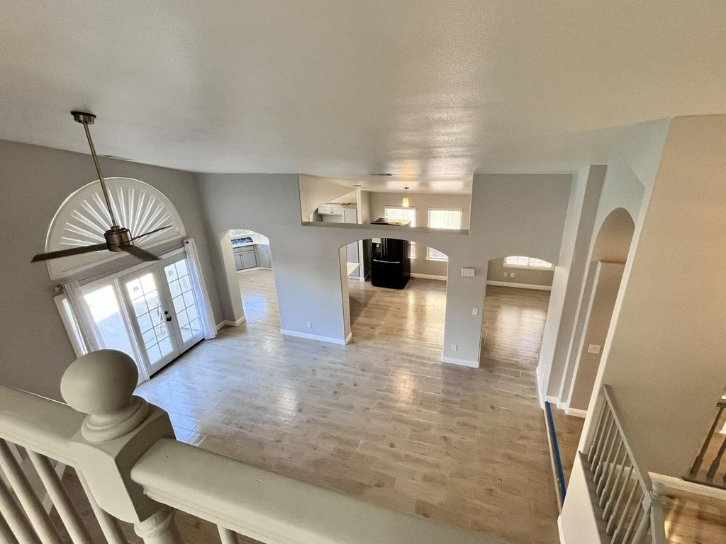 Image 26 of property listing at 3278 Magnolia Avenue, Clovis, CA 93611
