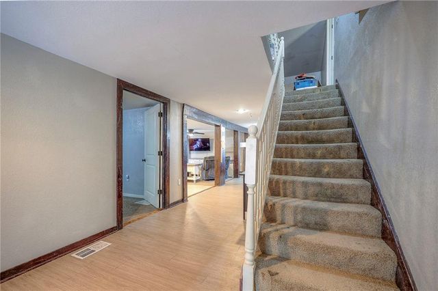 7444 Barnes Drive, Kansas City, KS 66109