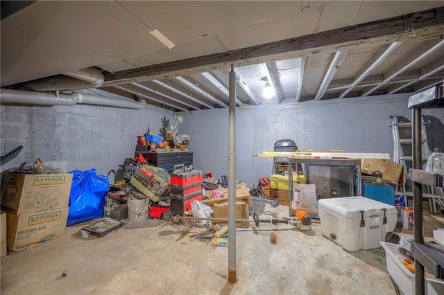 7444 Barnes Drive, Kansas City, KS 66109