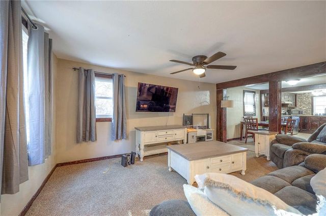 7444 Barnes Drive, Kansas City, KS 66109