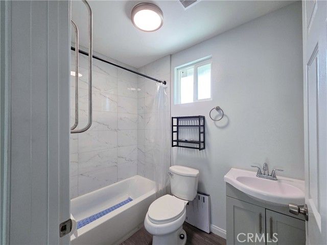 720 W Cherry St, Compton, CA 90222