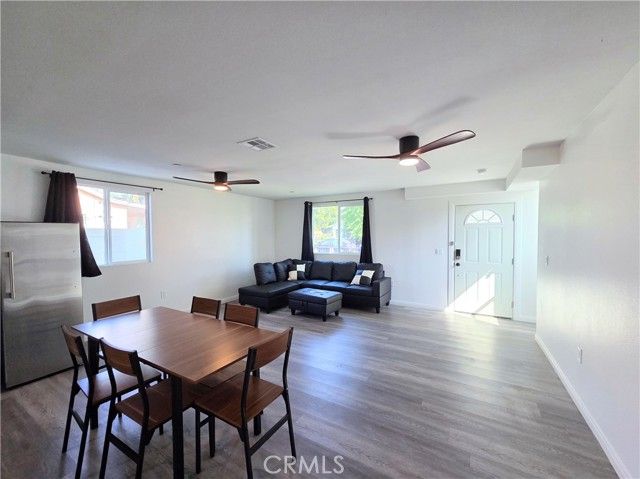 720 W Cherry St, Compton, CA 90222