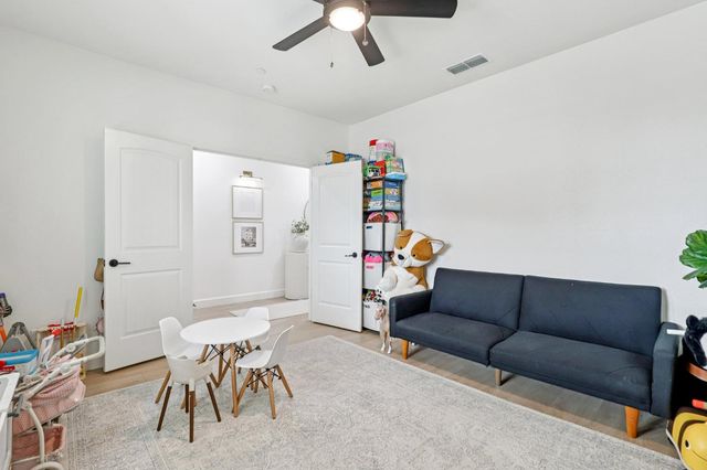 3041 Brandenburber Dr, Roseville, CA 95747