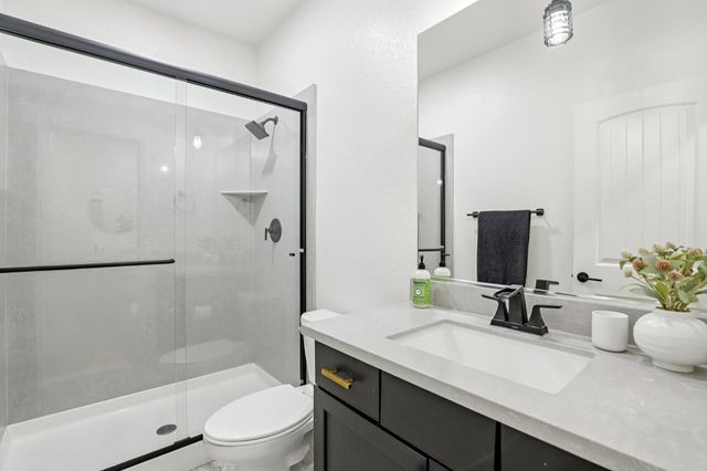 3041 Brandenburber Dr, Roseville, CA 95747